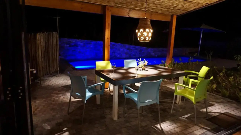 Cola Beach House
