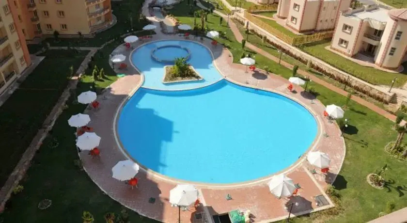 Marseilia Land