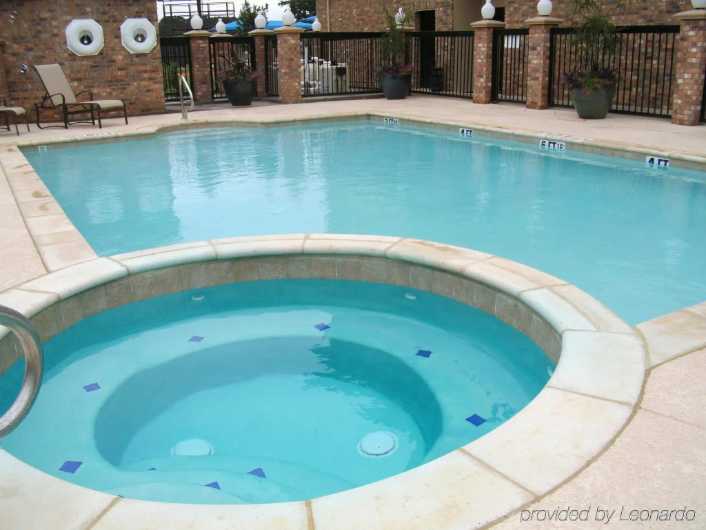 Holiday Inn Express and Suites Henderson by IHG
