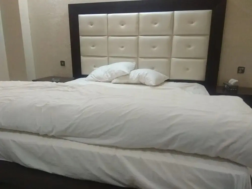 Executive One Hotel