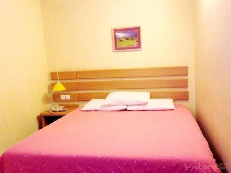 Home Inn (Guangzhou Guangdong University of Foreign Studies Baiyun Avenue)