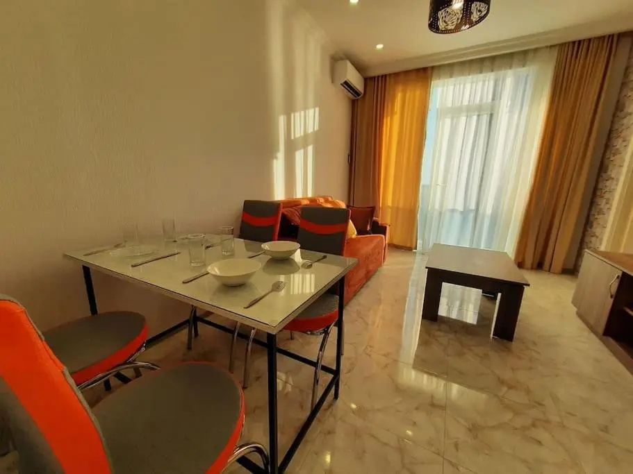 Leo Group Apartment 21-03 Elegance Batumi