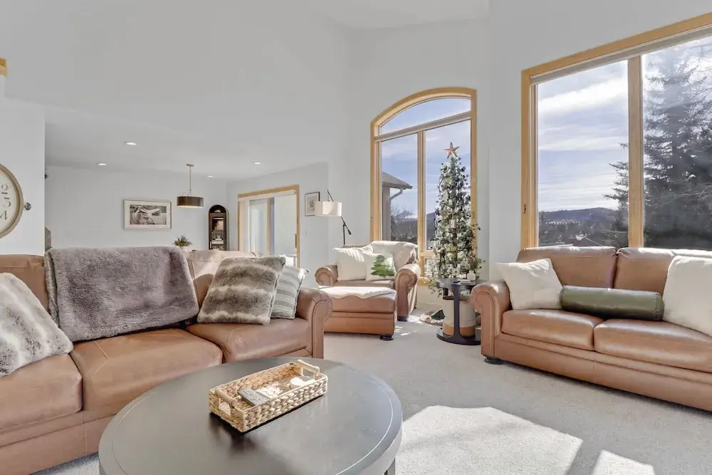 Pedal And Peak 113a 3 Bedroom Townhouse