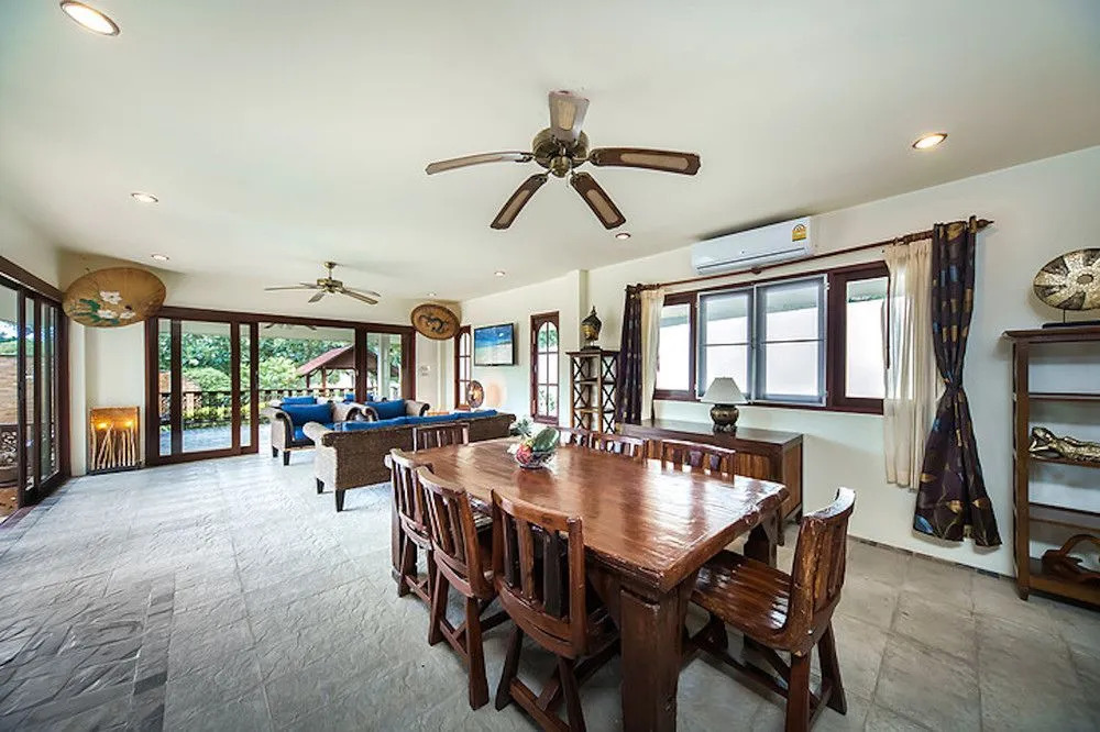 4 Bedroom Grand Deluxe Idyllic Beach Villa