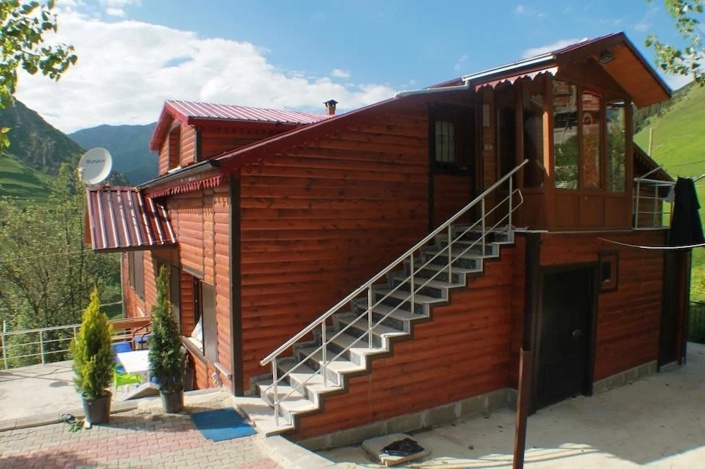 Yüce Apart Pansiyon