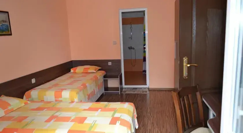 Guest house Tangra