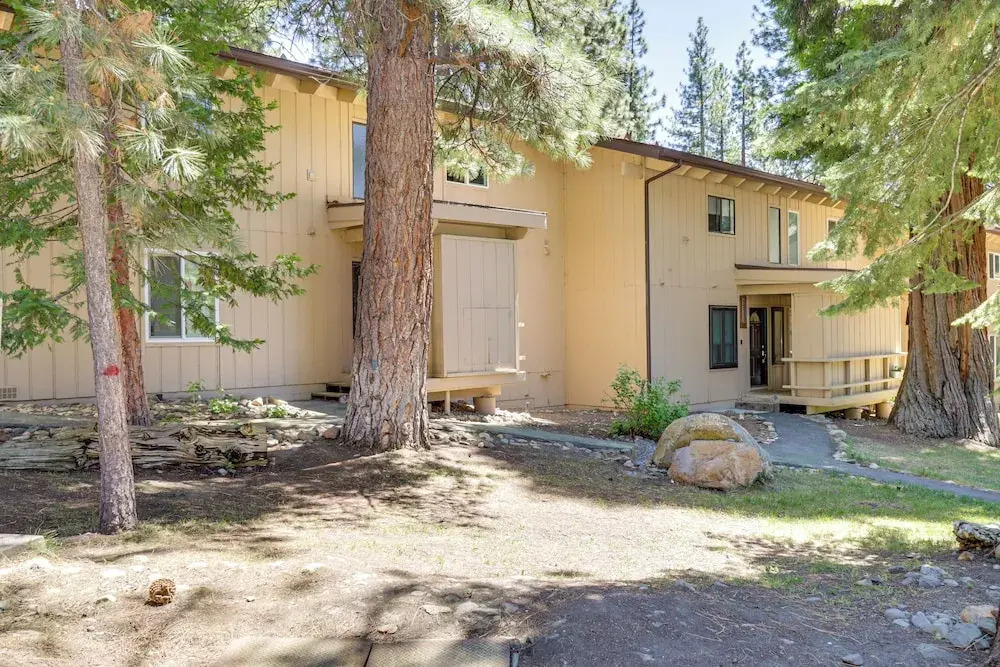 1 Mi to Beach Cozy Incline Village Condo