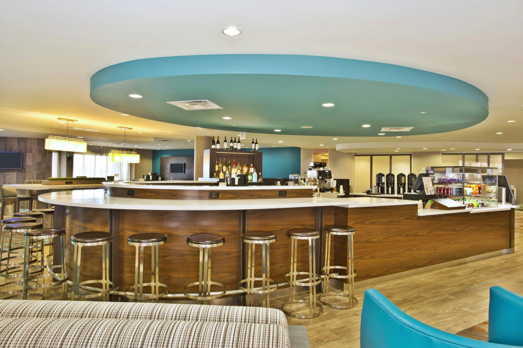 Courtyard by Marriott Gulfport Beachfront