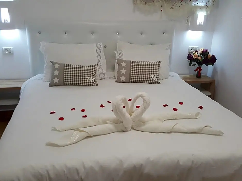 Zimmer Belev HaKikar- Dead sea
