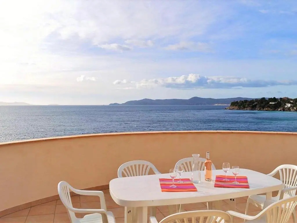 Appartement Le Lavandou, 4 pièces, 6 personnes - FR-1-251-204