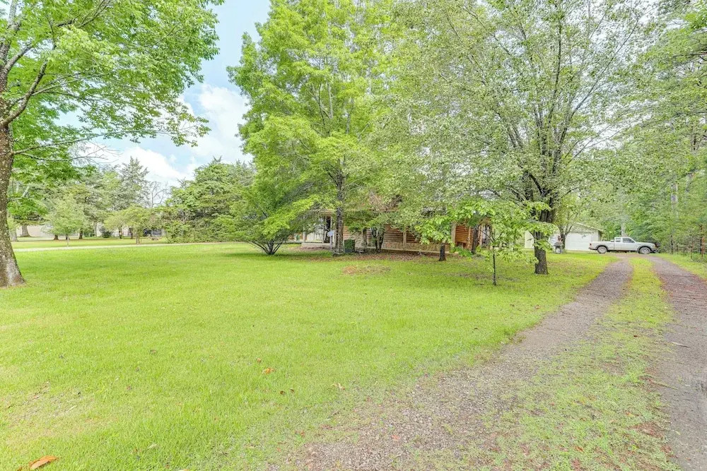 Tumbling Shoals Cabin < 1 Mi to Beaches & Boating!