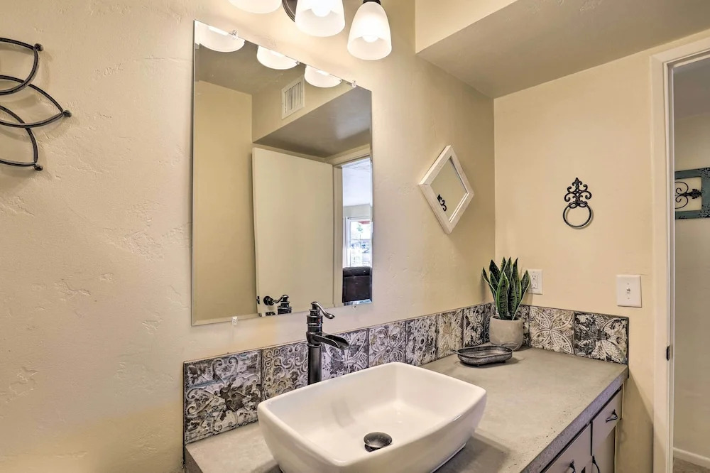 Tucson Home w/ Patio & Games < 1 Mi to Park Place