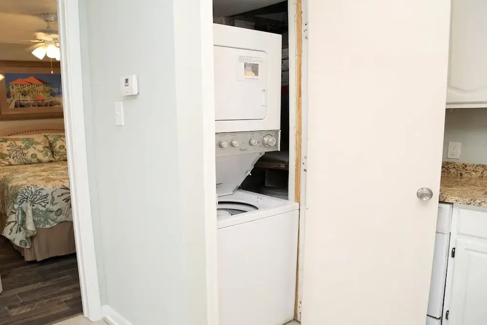 Sunrise Ge 212 2 Bedroom Condo by RedAwning