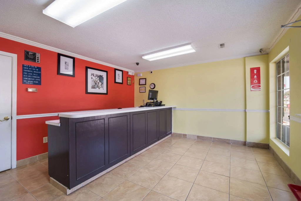 Econo Lodge Santee