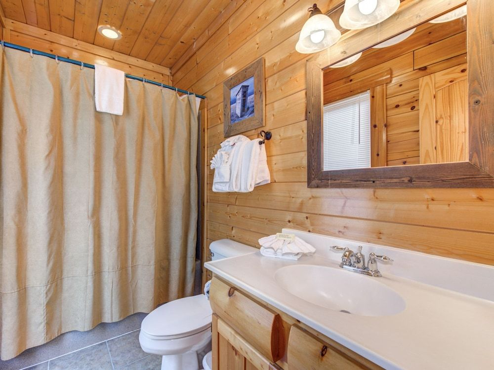 Moonlight Lodge