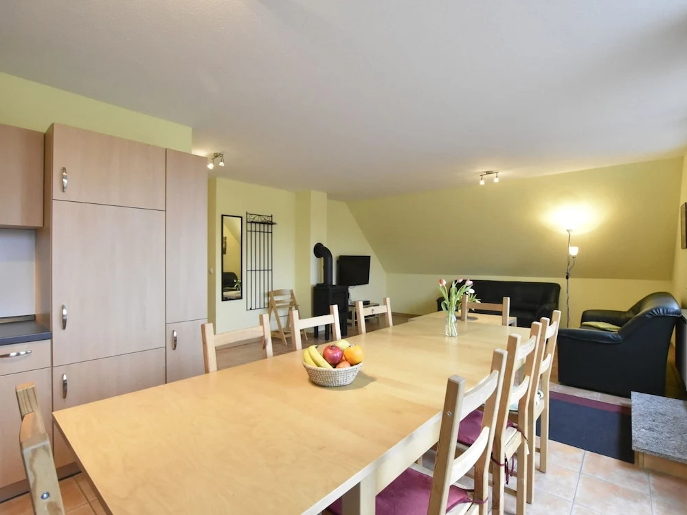 5-zimmer-ferienunterkunft in Zierow mit Garten