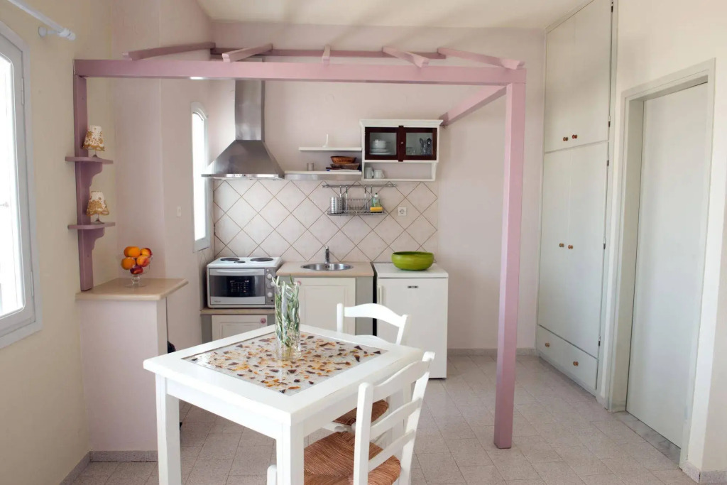 Adrakos Apartments