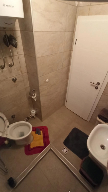 Cosy room with a bathroom