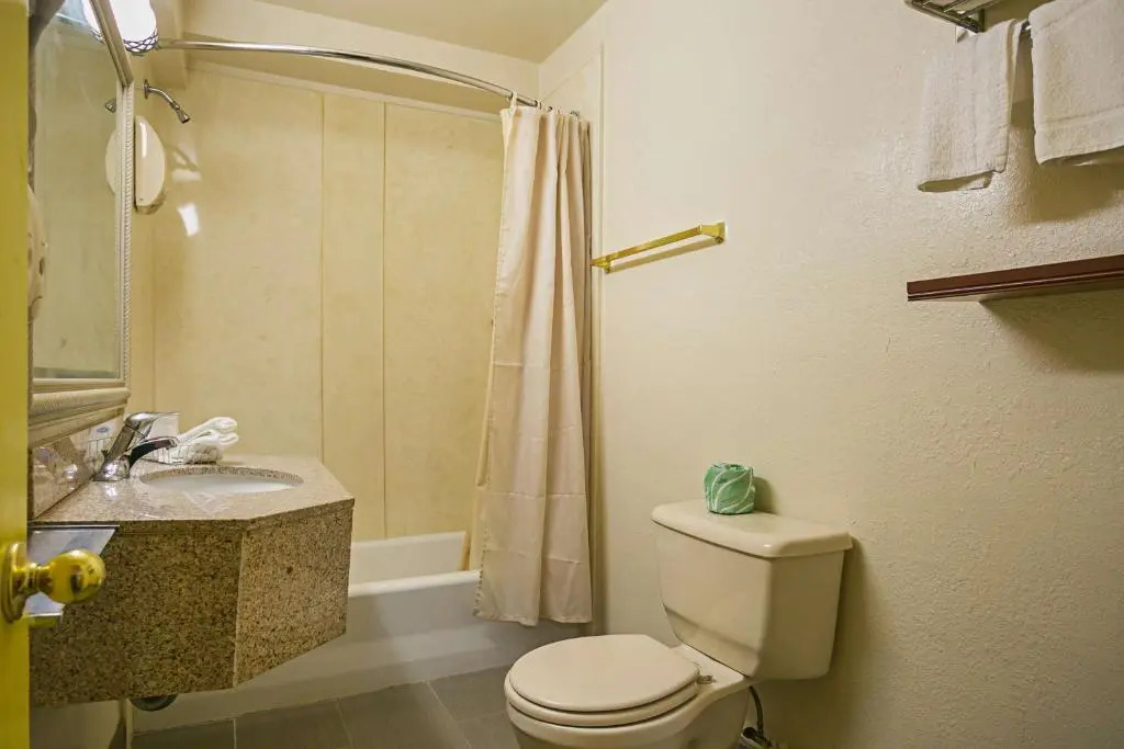 Americas Best Value Inn & Suites