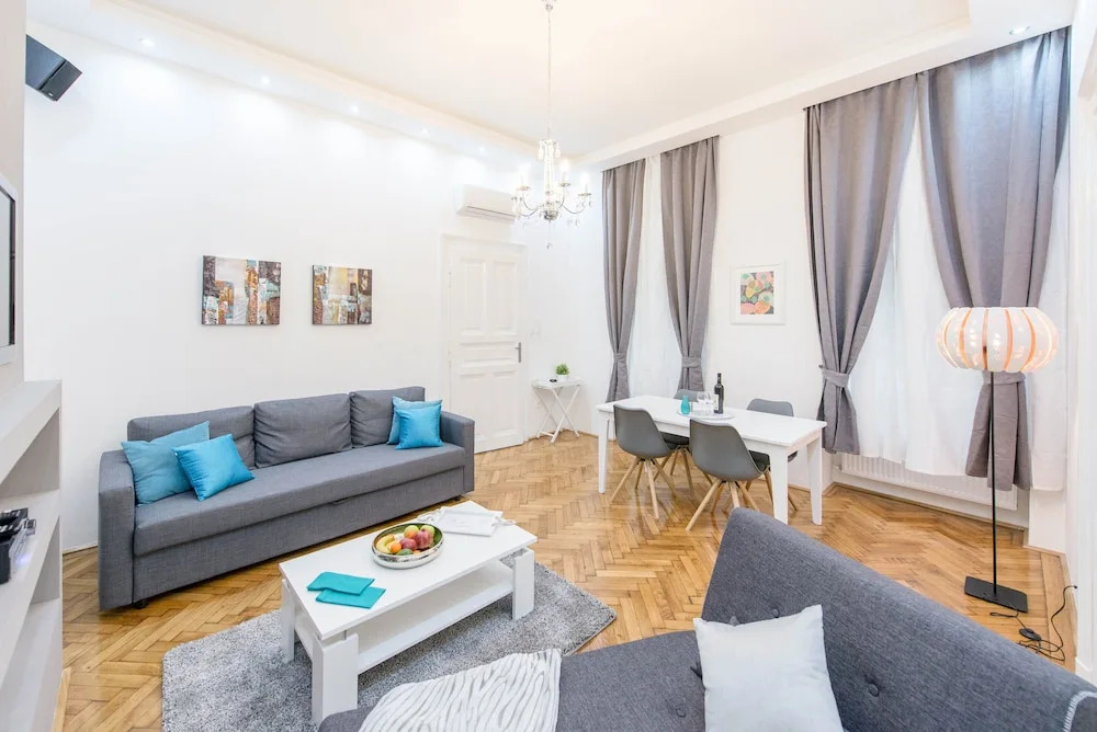 Dominik Apartment