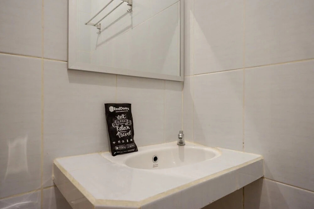 Rumah Indah Eksekutif Home Stay by RedDoorz