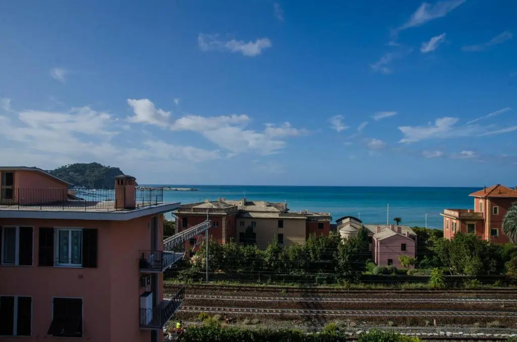 009 - Attico Sant'Anna VISTA MARE 150m dalla Spiaggia con terrazza privata