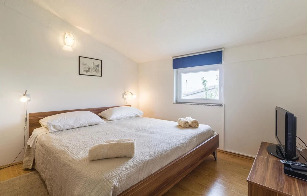 Awesome Home in Pula With Wifi and 4 Bedrooms