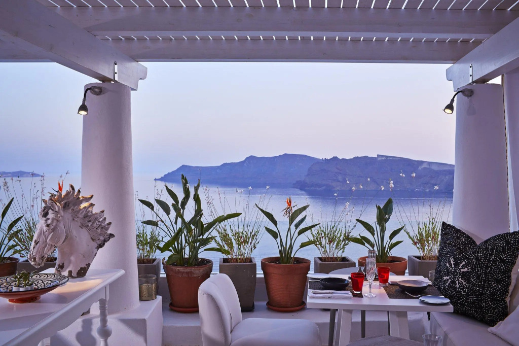 Katikies Santorini - Pelagos House - The Leading Hotels Of The World