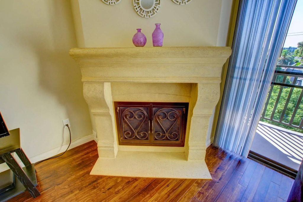 Sunshine Suites at Hillcrest