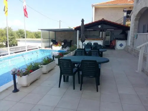 Villa Ana