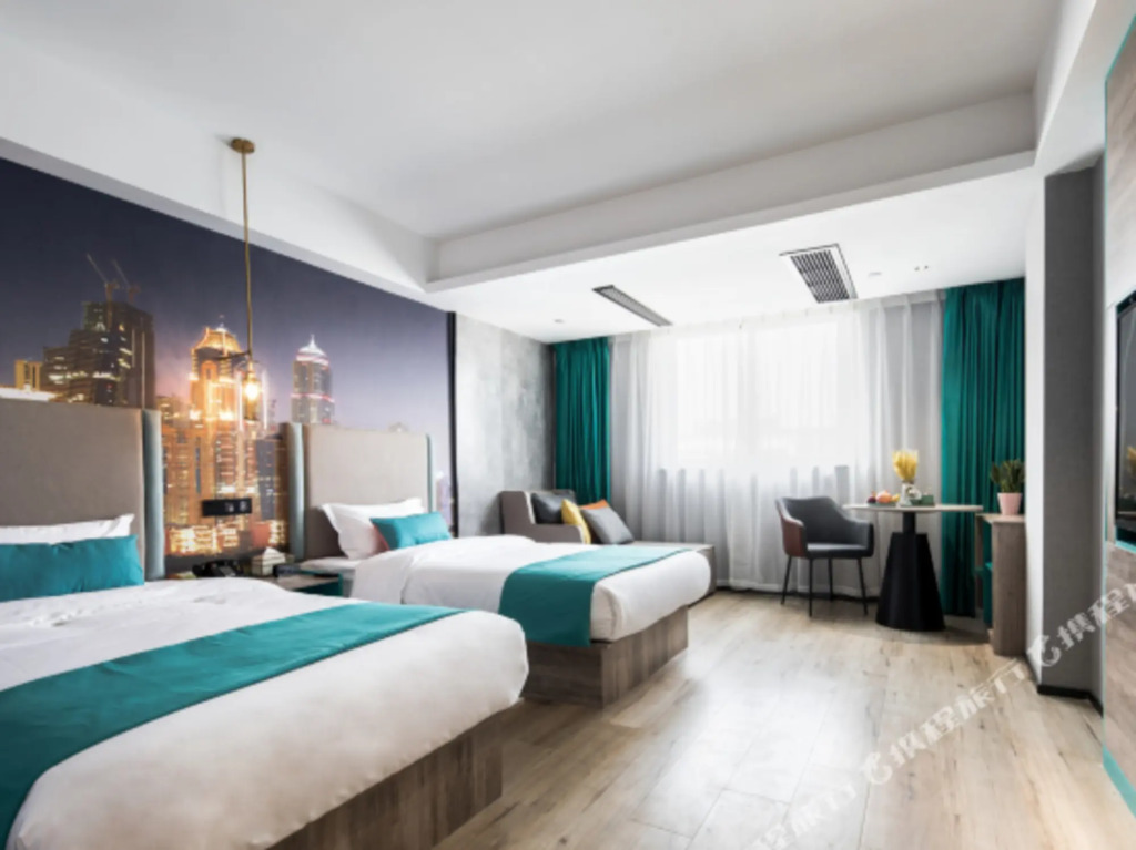 Memory Graceful Hotel (Changzhou Dinosaur City, North High Speed Railway Station)