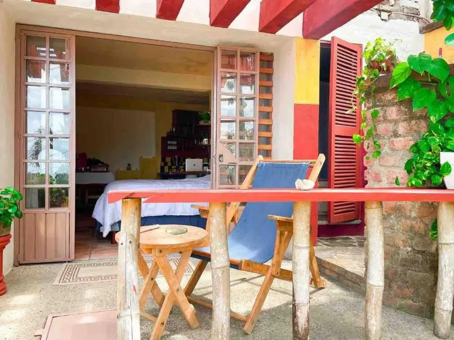 Lovely Apartment with Patio and Ocean View