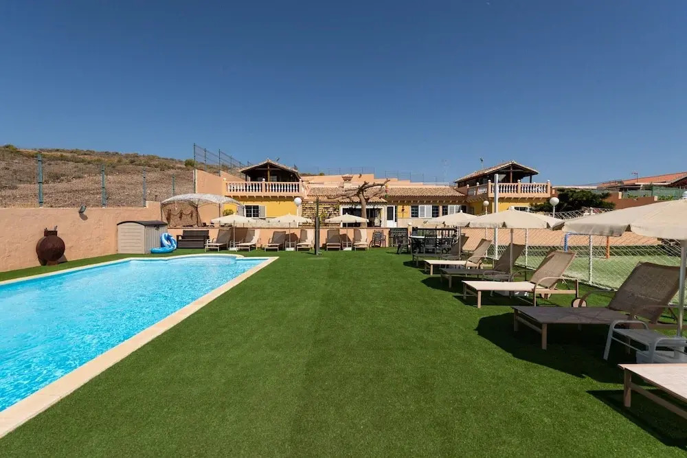 Villa in Maspalomas with Heated Pool & Sports