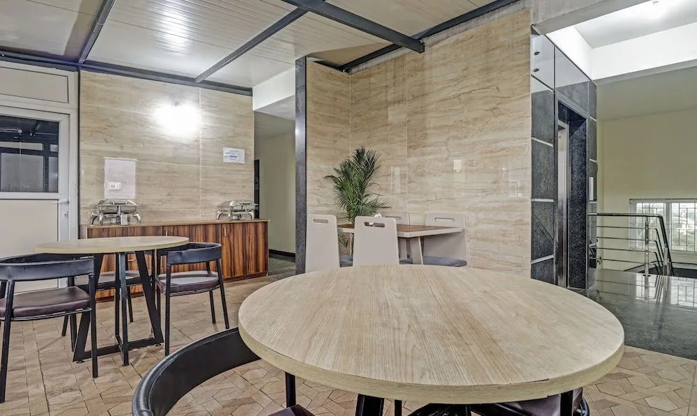 Treebo Trend Hotel Corporate Suites