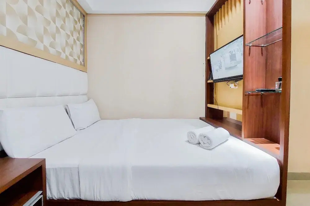 Strategic And Comfy Studio Apartment B Residence Near Bsd