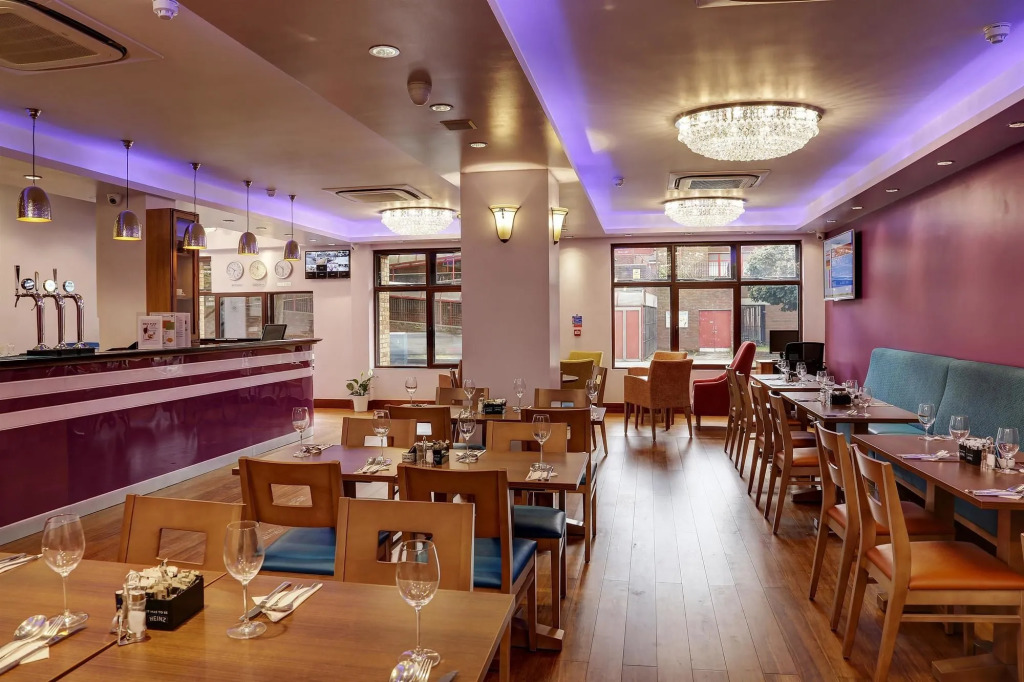 The Airlink Hotel London Heathrow