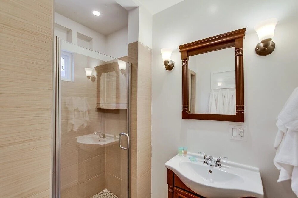 Mission Cottage 3376