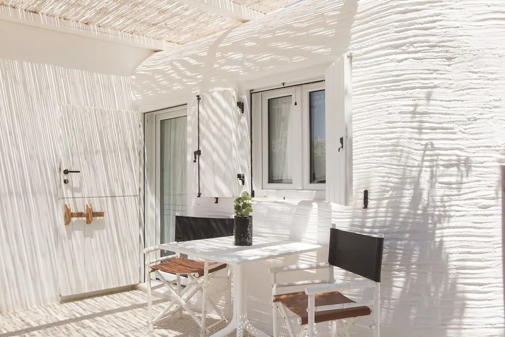 Kallos Villas & Suites