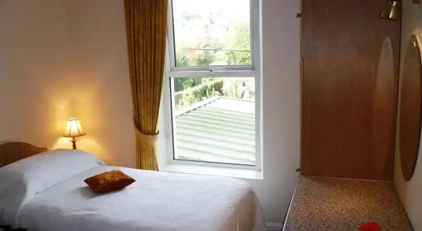 Aban Apartments