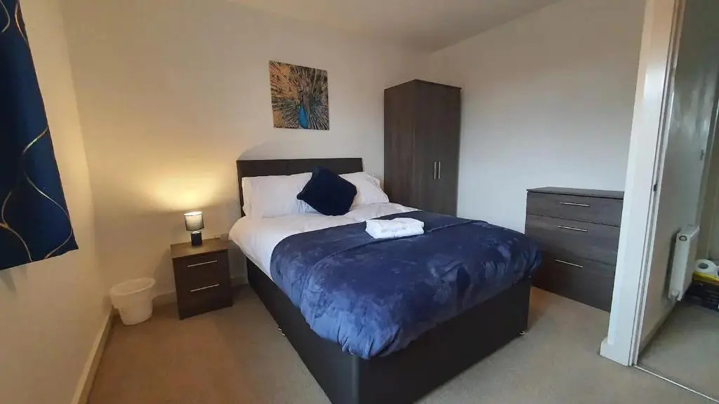 Rest&Recharge @ Robert Hall House by MediaCity (3-Bedroom, 2.5 Bathrooms, Free Parking)