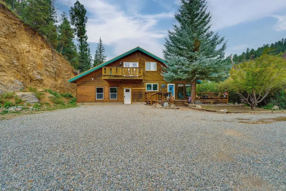Walk to Main St: 'mountain Creek Home' w/ Gameroom