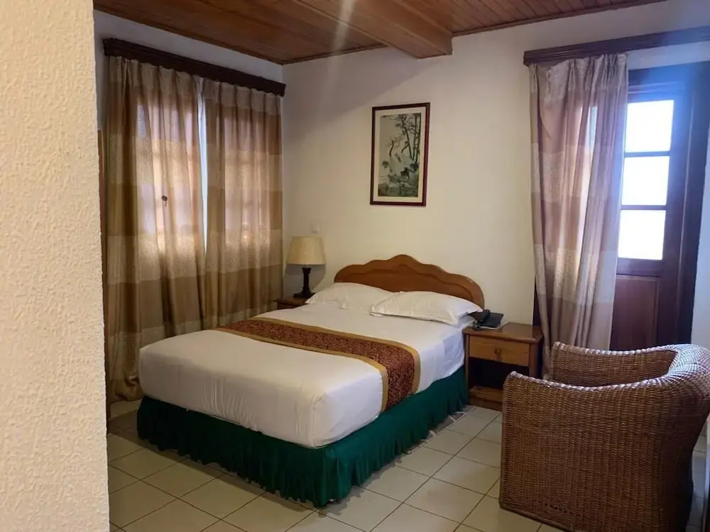 Royal Park Hotel