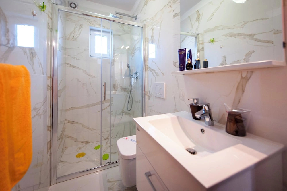 Room and Apartments Villa Dea