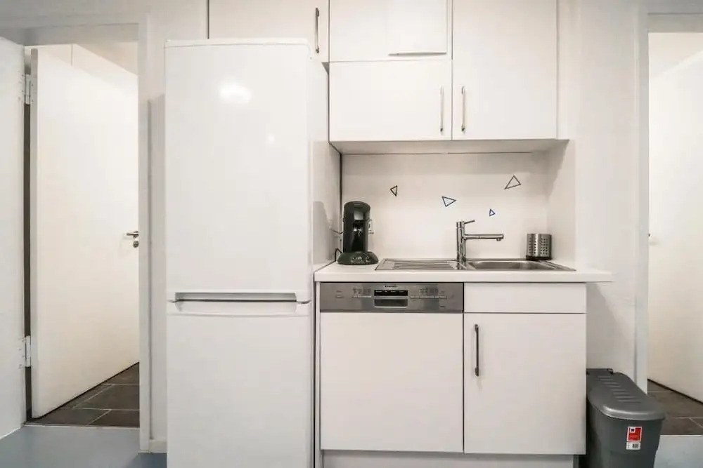 Private hostel room - City Center 1C