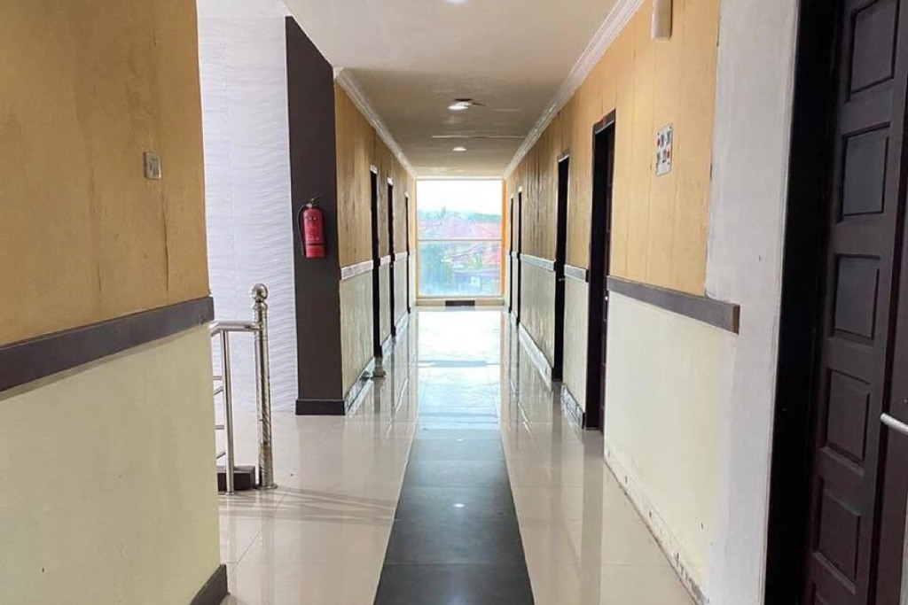 RedDoorz Plus Syariah @ Jalan Syiah Kuala Banda Aceh