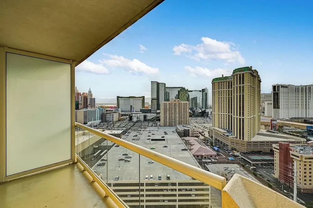 Sierra Sol Studio at Signature Hotel