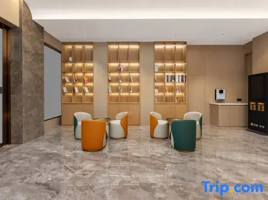 Wuyi Jinyue Hotel (Hushan Square Branch, Wenquan Road)