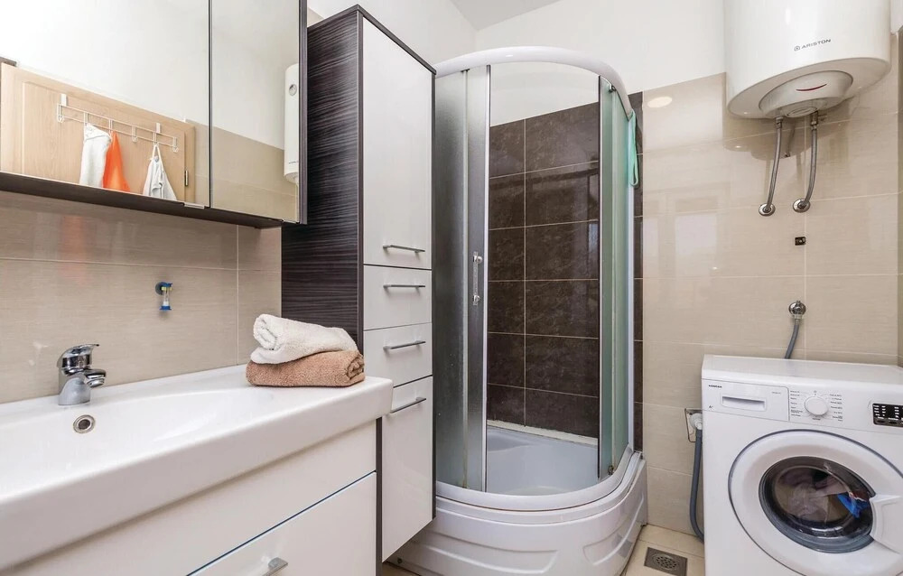 Amazing Home in Rijeka With Wifi and 2 Bedrooms