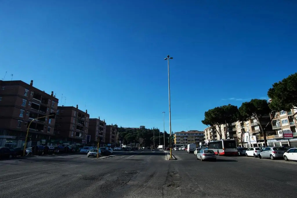 Sonny Capone Al Vaticano Family Apartment