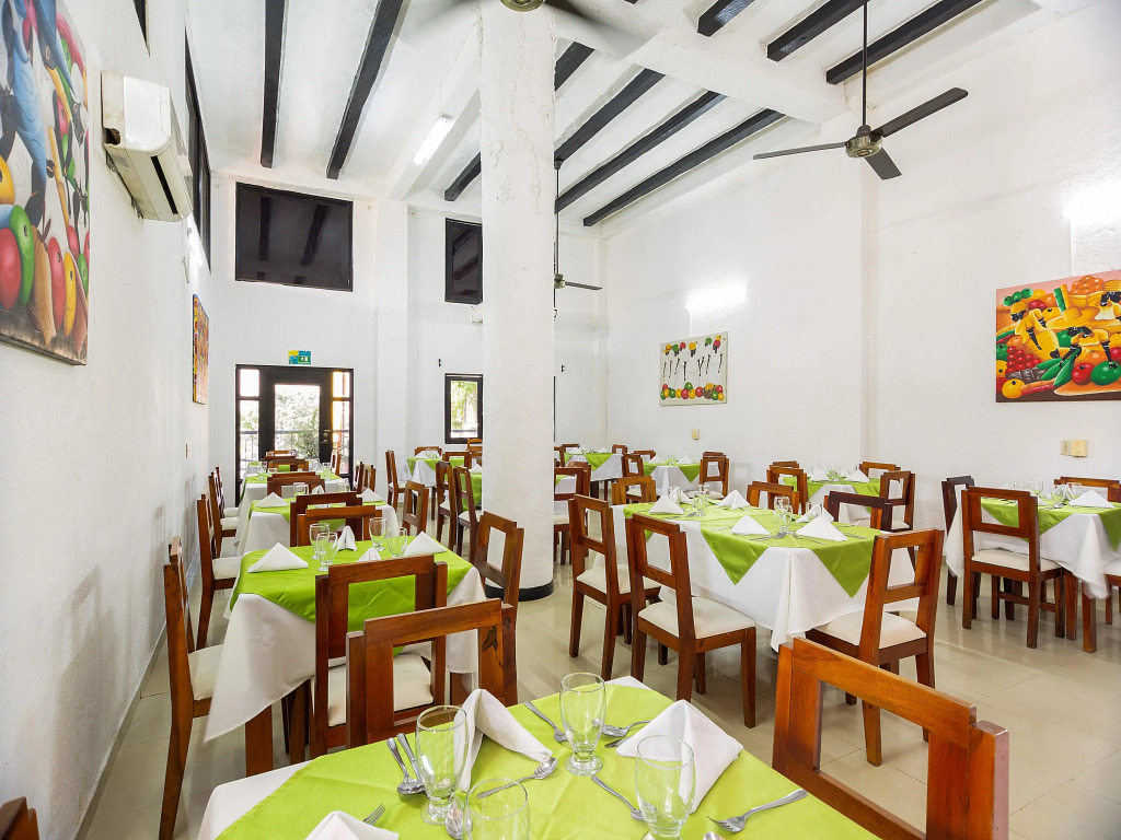 Hotel Sansiraka Suites By GEH Suites